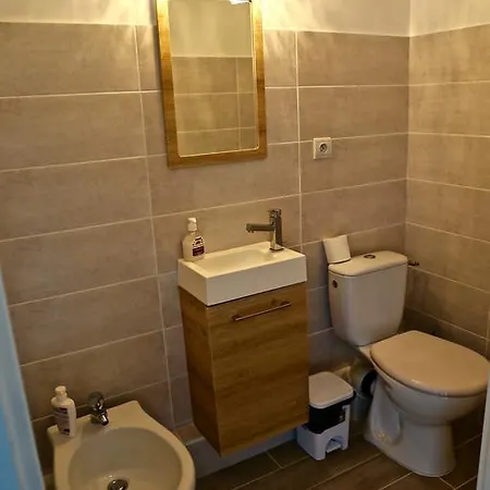 La Maison Naomi Appartement *